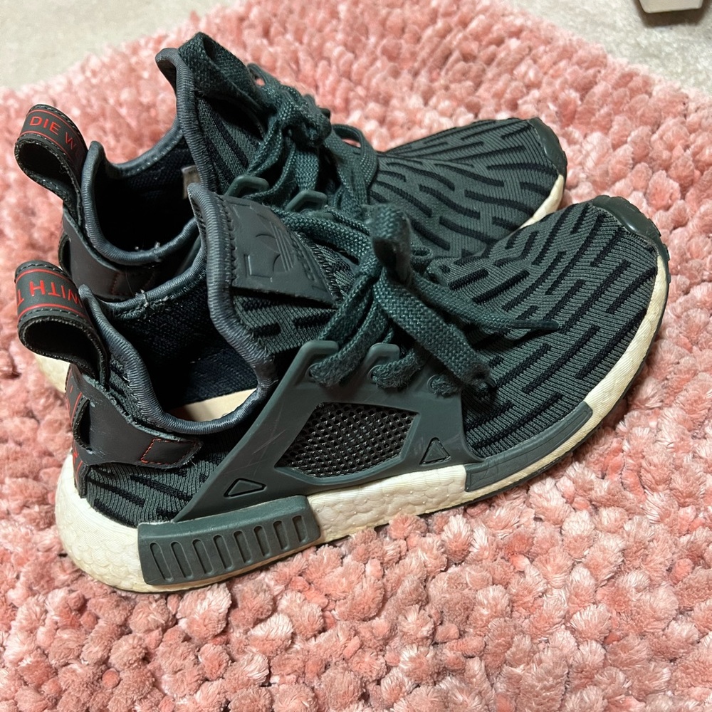 Womens ADIDAS NMD XR1 Primeknit Utivy Green